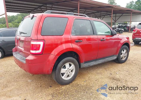 2011 Ford Escape Xlt from USA, damaged, VIN 1FMCU0D71BKA99326